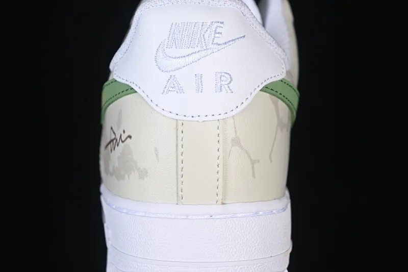All categories Nk Air Force 1 Air Force series Nk Air Force 1 Low Air Force low-top Nike Air Force 1'07 Low brown-green prologue Air Force 1 low-top casual sneakers ZH0316-130